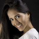 Raquel Robles als María