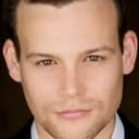 Jamie Croft als Morton 'Ort' Flack
