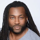 Chris White als Sean Mathis