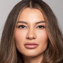 Karem Momo Ruiz als Elena