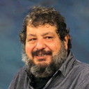 Erdal Tosun als Nihat Abi