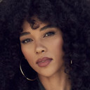 Alexandra Shipp als Valentina