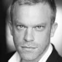 William Beck als Alexander Joyce