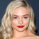 Natalie Alyn Lind als Claire Vanderhied