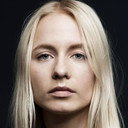 Pernille Kaae Høier als Julie