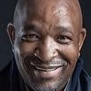 Sechaba Morojele als Kamaru-Pilot