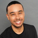 Zachary Isaiah Williams als Raymond