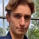 Pieter Valley als Self