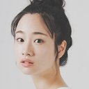 藤間爽子 als Manami Iwata