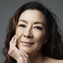 Michelle Yeoh als Mrs. Wang
