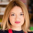Katerina Patsiani als Efi Cereni