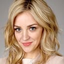 Abby Elliott als Tricia