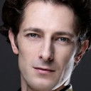 Mathieu Ganio als Saint-Loup