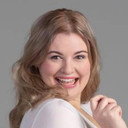 Liz Talbot als 'Dr' Liz