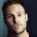 Jordan Patrick Smith als Heinrich