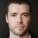 Michael Wallace als Inuit Snow Camp