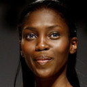 Sonja Wanda als Beauty