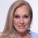 Teresa Guilherme als Própria