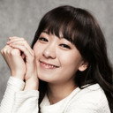 Song Sang-eun als Detective Song