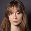 Ilgaz Kaya als (Genç) Esma Boran
