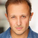 Robert Mauriell als Louie