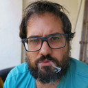 טל טירנגל als Nahum/Hula hoop