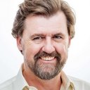 David Callan als Maxwell Newton