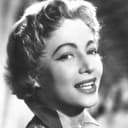 Evelyn Cormand als Germaine LaRue, Königin der Luft