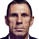 Gustavo Poyet als Self
