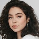 Auli'i Cravalho als AJ Campos