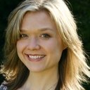 Ariana Richards als Mindy Sterngood