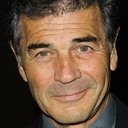 Robert Forster als Congressman Alvin Cummings