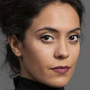 Selen Kurtaran als Nesrin