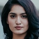 Saniya Iyyappan als Divya
