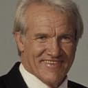 Vic Rooney als Ernie Patchett