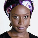 Chimamanda Ngozi Adichie als Self