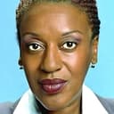 CCH Pounder als Dr. Garvey