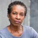 Rosemary Thomas als Lucy
