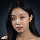 Anna Mikami als Miss Keo (16 yrs)