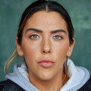 Lauren Analla als Darlene