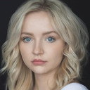 Ellen Evans als Teenage Girl