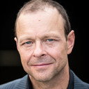 Hanns Jörg Krumpholz als Self - Additional Narrator (voice)