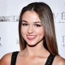 Sadie Robertson als Charity