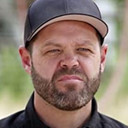 Bryant “Dragon” Arnold als Head of Security