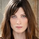 Jessica Kozak als Emily Baardsson