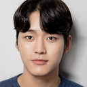 Lee Ha-min als Lee Si-guk