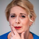 Ülle Lichtfeldt als Angela