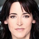 Janet Kidder als Dr. Althea Harrison