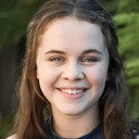 Jessica Faulkner als Belle Donohue