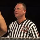 Mike Chioda als Referee (archive footage)